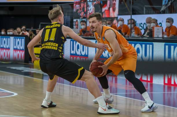 他在比赛中 他在比赛中